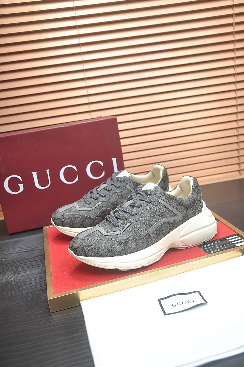 Men's shoes 💰540💶【GUCCI】 (couple style) (the highest version of Gucci's popular dad shoes. 🚹🚹2023 counter sales simultaneously ,, the upper is made of imported cowhide, comfortable sheepskin lining, great foot feel, original lightweight shock-absorbing thickened foam outsole, simple color matching, versatile and handsome, code number: 35-40 for women, 38-45 for men (45 is customized and non-returnable) "Full set of packaging, card, certificate, cloth bag, handbag"